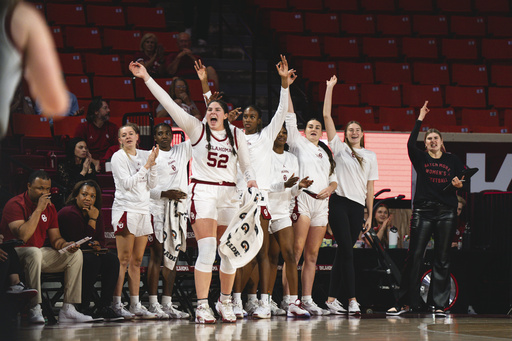 Beers tallies 27 points as No. 9 Oklahoma women establish school scoring record with 122-56 victory against W. Carolina