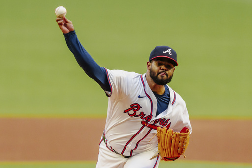 Bummer secures $13 million, two-year contract with Braves, who also commit an extra $4 million to López.