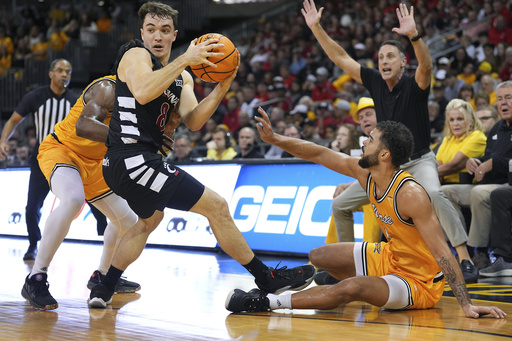 Lukosius drains 6 three-pointers as No. 18 Cincinnati secures 76-60 victory over Northern Kentucky.