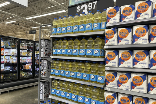 Supermarkets compete for Thanksgiving attention with turkey meal specials and private label products