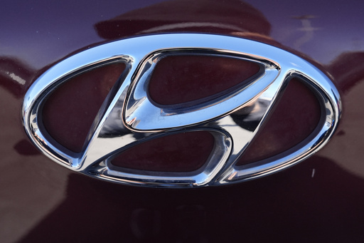 Hyundai initiates recall of more than 226,000 vehicles due to potential rearview camera malfunctions.