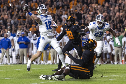 Dylan Sampson records 141 rushing yards and scores 2 touchdowns to propel No. 7 Tennessee to a 28-18 victory over Kentucky.