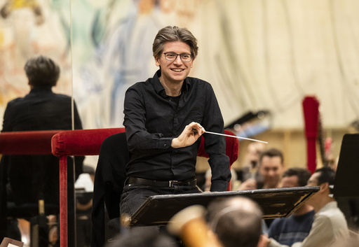 Daniel Rustioni appointed as the principal guest conductor for the Metropolitan Opera.