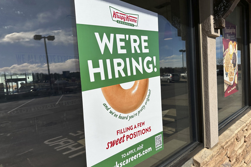 Decline in jobless benefit claims continues for Americans, nearing 7-month lows