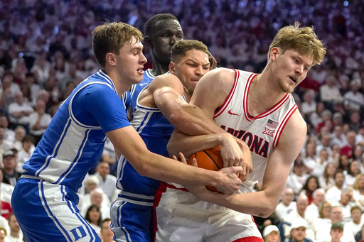 Duke’s Cooper Flagg excels in his debut away game, silencing the Arizona fans with a 24-point performance