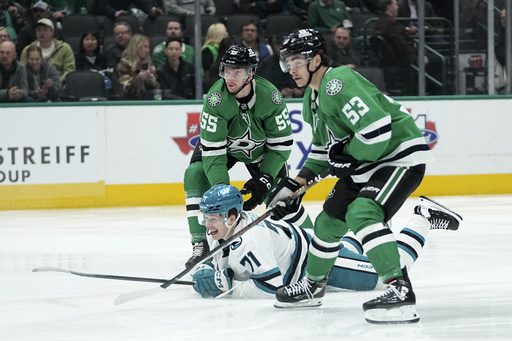 Robertson contributes goal and assist, aiding Stars’ 5-2 victory over Sharks, ending scoring slump