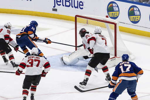 Jack Hughes nets game-winner in overtime as Devils come back to defeat Islanders 4-3