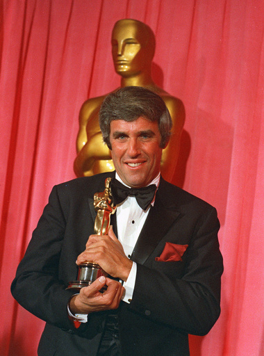 Burt Bacharach’s classic song compositions will have their archives donated to the Library of Congress.