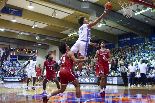 RJ Favis nets 30 points as Tar Heels comeback from 21 down to overcome Dayton 92-90