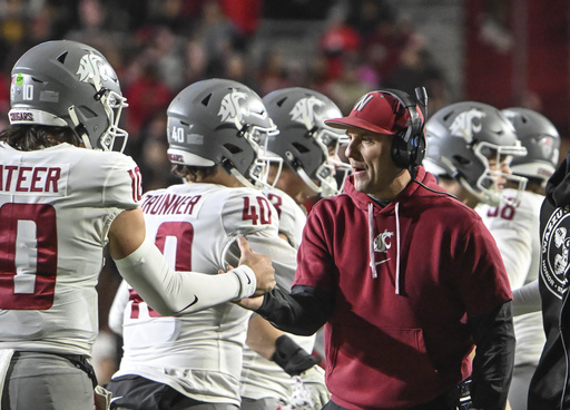 Devon Dampier guides New Mexico to victory over No. 19 Washington State, 38-35