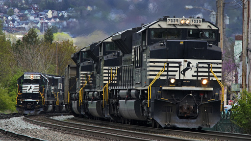 Norfolk Southern strikes agreement with investors to avert a new power struggle over the railroad