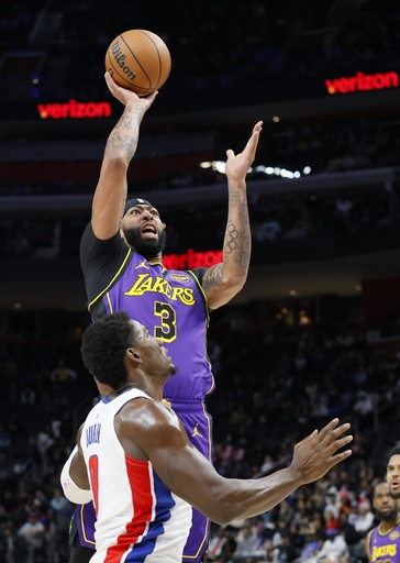 Cunningham records third career triple-double as Pistons triumph over Lakers, 115-103