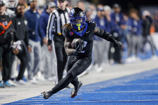 Ashton Jeanty rushes for 209 yards and 3 touchdowns as No. 12 Boise State defeats Nevada 28-21.