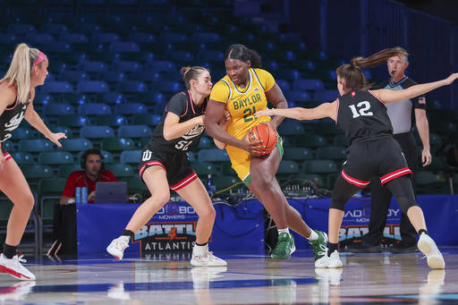 Shay Ciezki tallies 34 points, guiding Indiana women to a 73-65 win against No. 18 Baylor in the Battle 4 Atlantis.