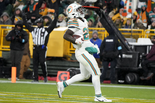 Dolphins face ongoing challenges in frigid conditions, suffering a 30-17 defeat against the Packers at Lambeau Field.