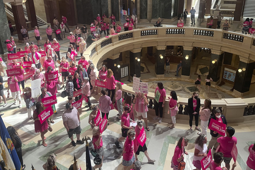 Abortion advocacy organizations experience varied outcomes in state supreme court elections