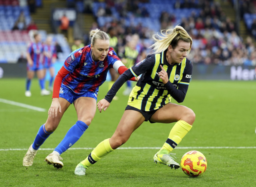 Lauren Hemp of England and Man City sidelined for US friendly following knee operation