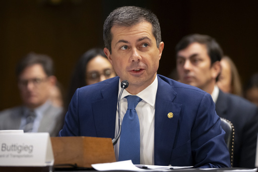 Airline executives and Transportation Secretary Buttigieg clash over regulations post-election.