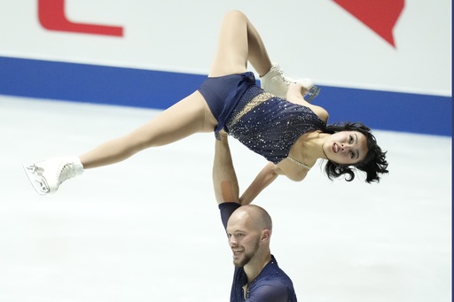 Kagiyama and Sakamoto dominate men’s and women’s short programs in a Japanese sweep at NHK Trophy