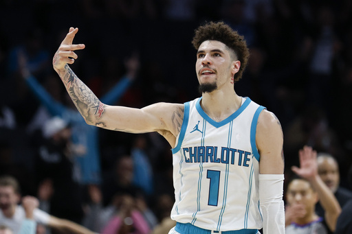 Hornets guard LaMelo Ball sidelined for a minimum of 2 weeks due to left calf strain