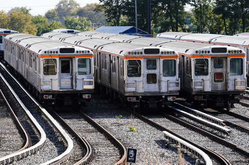 Philadelphia’s transit system avoids a strike after securing an agreement with its main labor union.