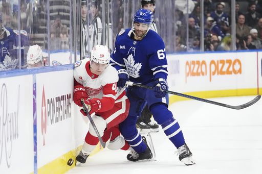 Maple Leafs defeat Red Wings 3-1 with strong performances from Marner and Tavares