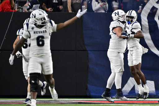 Williams totaled 3 touchdowns as No. 21 team defeats Nevada 38-14, securing a spot in the Mountain West championship game.