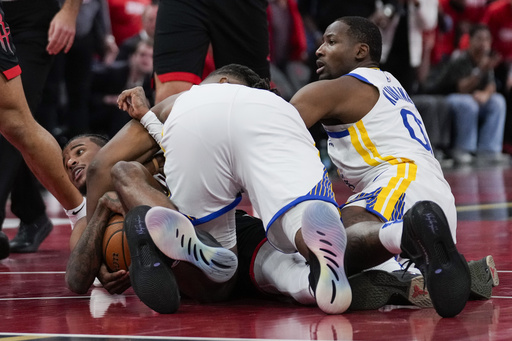 Steve Kerr calls the foul decision that resulted in the Warriors’ defeat against the Rockets in the NBA Cup ‘unacceptable’