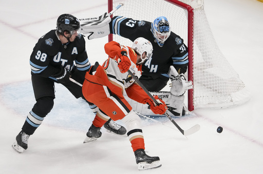 Mason McTavish netted a shootout goal, leading the Ducks to a 5-4 victory against Utah.