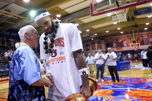 AP Men’s Player of the Week: Johni Broome Leads No. 2 Auburn to Maui Title with Stellar Performance