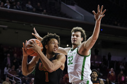 Shelstad nets personal best 24 points as No. 12 Oregon defeats USC 68-60 in their first Big Ten match for both teams.