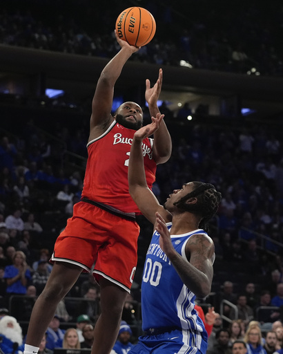 AP Men’s Player of the Week: Zakai Zeigler of Tennessee shines in victory against Middle Tennessee