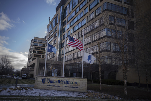 Update: Suspect in killing of UnitedHealthcare CEO remains a fugitive.