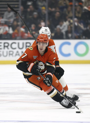 Noah Cates scores in fifth consecutive game as Flyers defeat Ducks 3-1