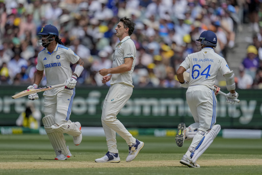 Australia leads India following Day 2 of the fourth Test match in Melbourne.