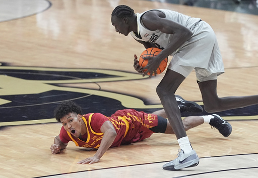 Iowa State, ranked third, defeats Colorado 79-69 in Buffaloes’ Big 12 comeback.