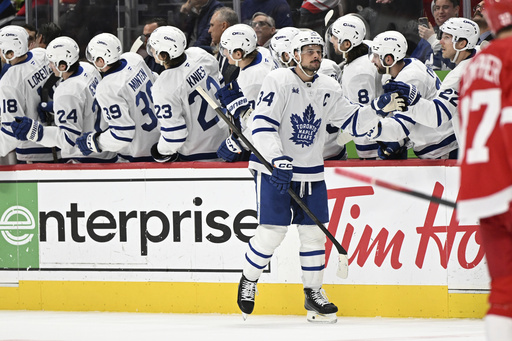 Jeff Petry nets first two goals of the year as Red Wings defeat Maple Leafs 4-2.