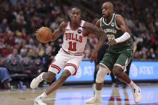 Chicago Bulls player Ayo Dosunmu suffers from a right calf strain