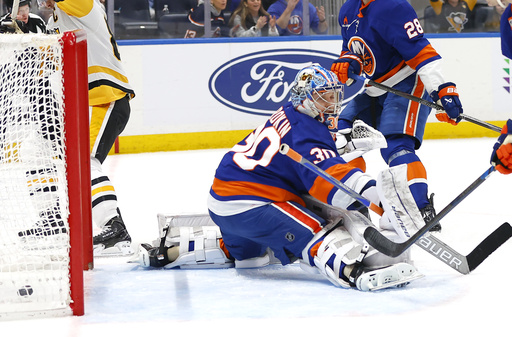 Cizikas and Lee net two goals apiece in Islanders’ 6-3 victory over Penguins