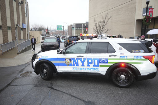 Update: Suspect in UnitedHealthcare shooting challenges extradition to New York