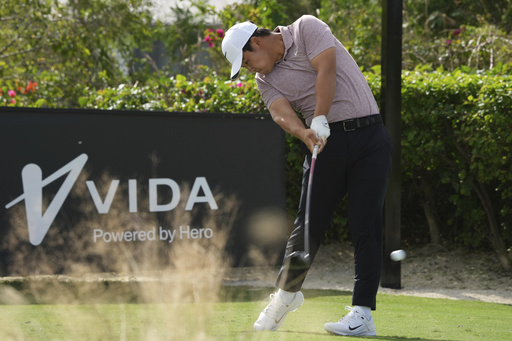 Justin Thomas fires impressive drives and sinking crucial putts to gain a one-shot advantage over Scheffler in the Bahamas.