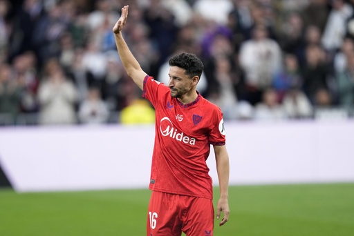 Mbappé finds the net once more after reaching a low point with Madrid, while Navas says goodbye.