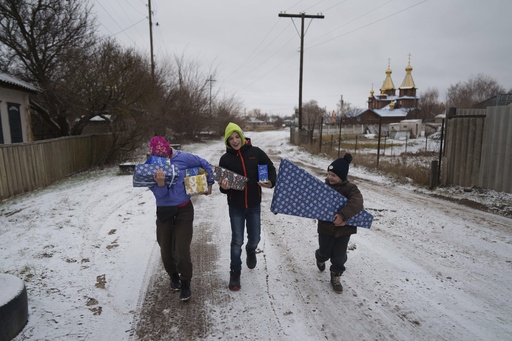 ‘Holiday Helpers’ spread joy to Ukrainian kids facing frontline challenges