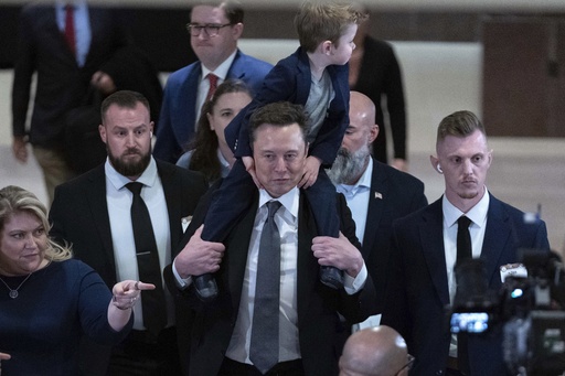 Elon Musk cautions GOP members about hindering Trump — or themselves.