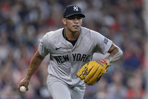 Loáisiga secures $5 million one-year contract with Yankees after recovering from Tommy John surgery