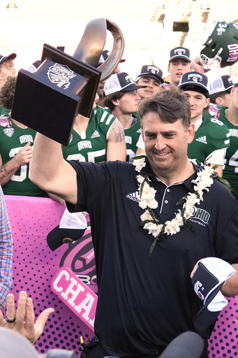 Navarro shines in opening half as Ohio secures 30-27 victory over Jacksonville State in Cure Bowl