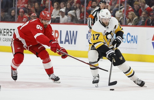 Compher’s goal during power play propels Red Wings to victory over Penguins 4-2