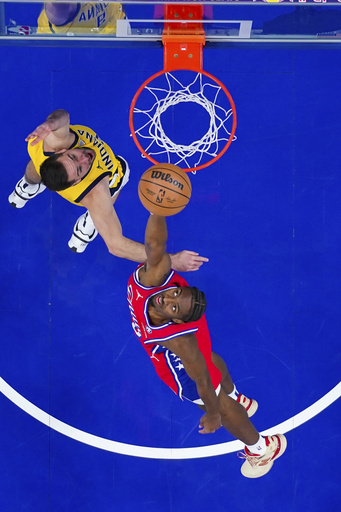 Joel Embiid of the 76ers sustains sinus fracture in 1st half as Pacers defeat 76ers 121-107