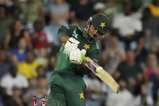 Hendricks’ first century propels South Africa to victory in T20 series against Pakistan