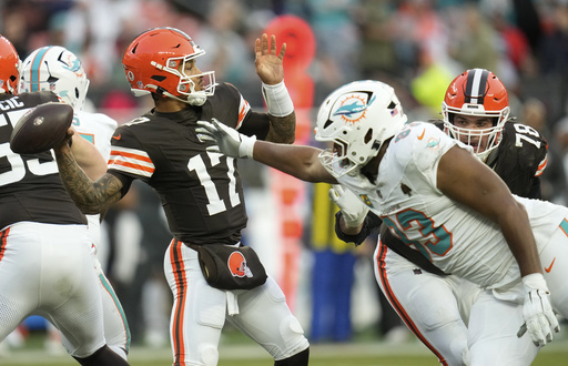 Browns TB uncertain about starting QB for Ravens clash; coach mentions Thompson-Robinson, Zappe might see action.